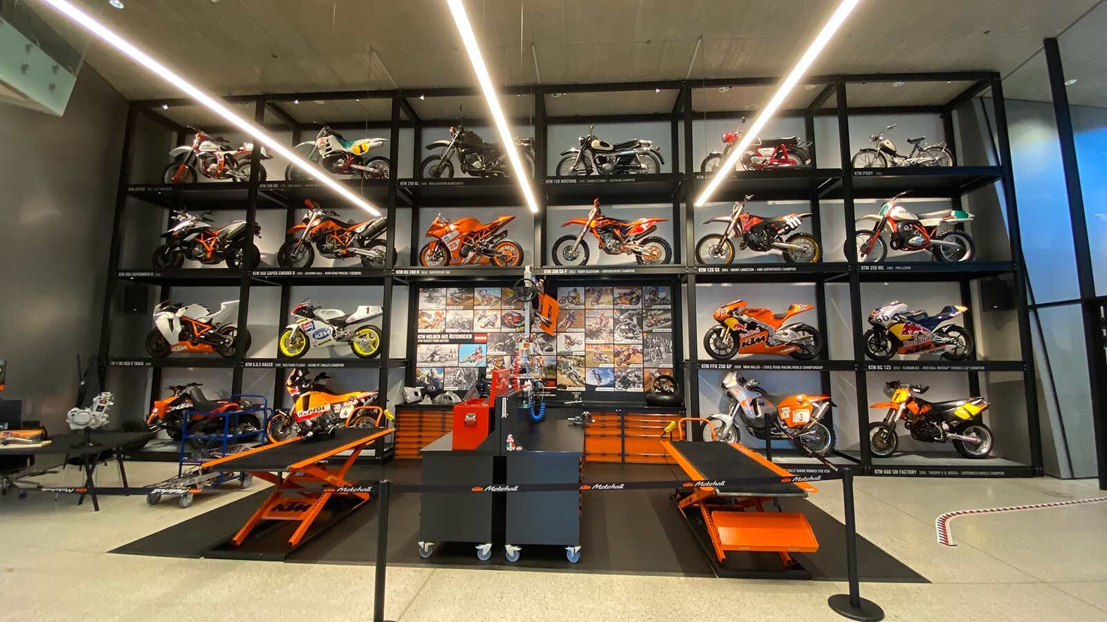 Mattighofen, Moto Guzzi V85TT, Moto Guzzi Austria, Motorradclub Guzzisti Montfort Österreich