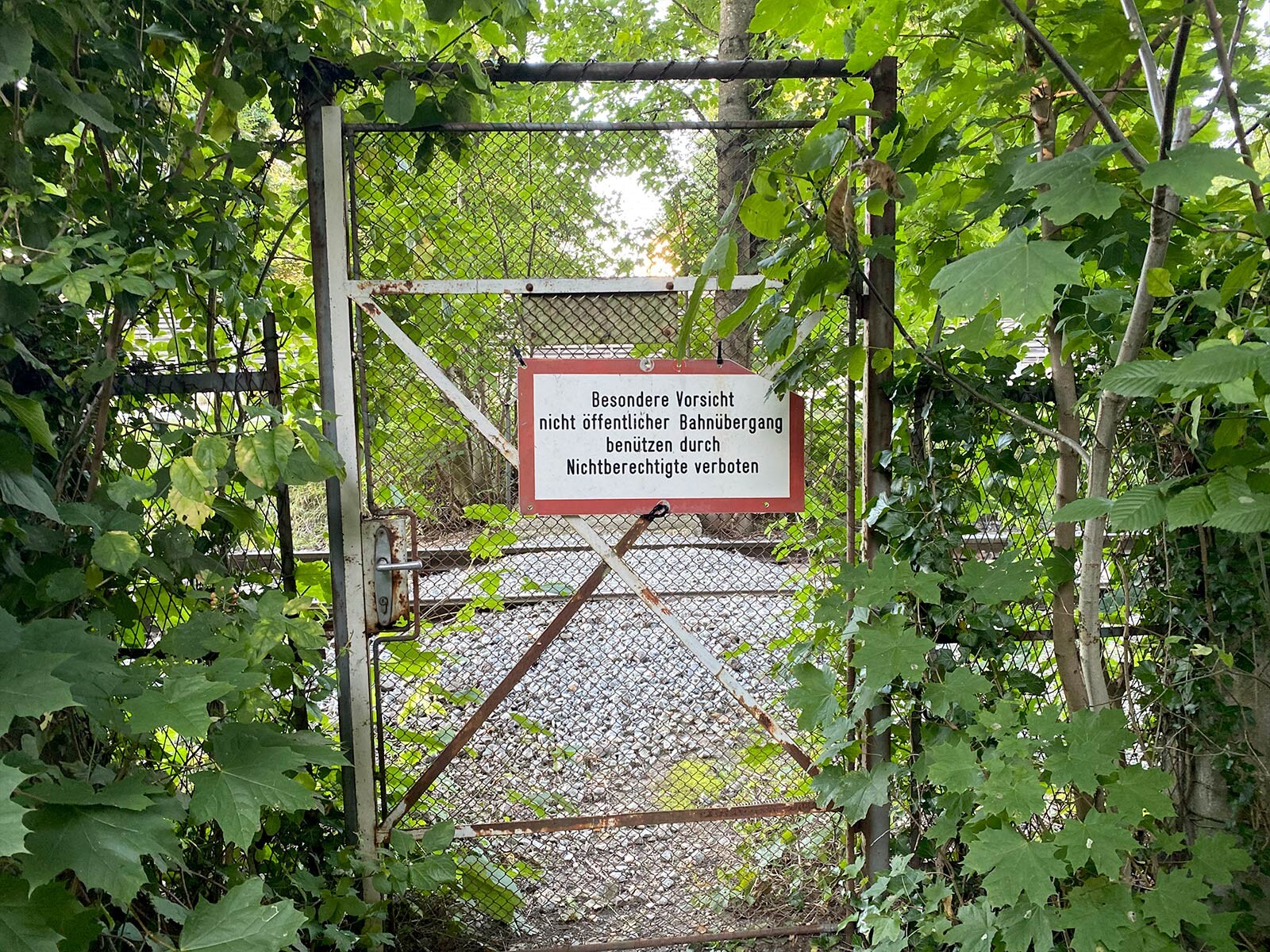 Schloss Aschach, Moto Guzzi V85TT, Moto Guzzi Austria, Motorradclub Guzzisti Montfort Österreich