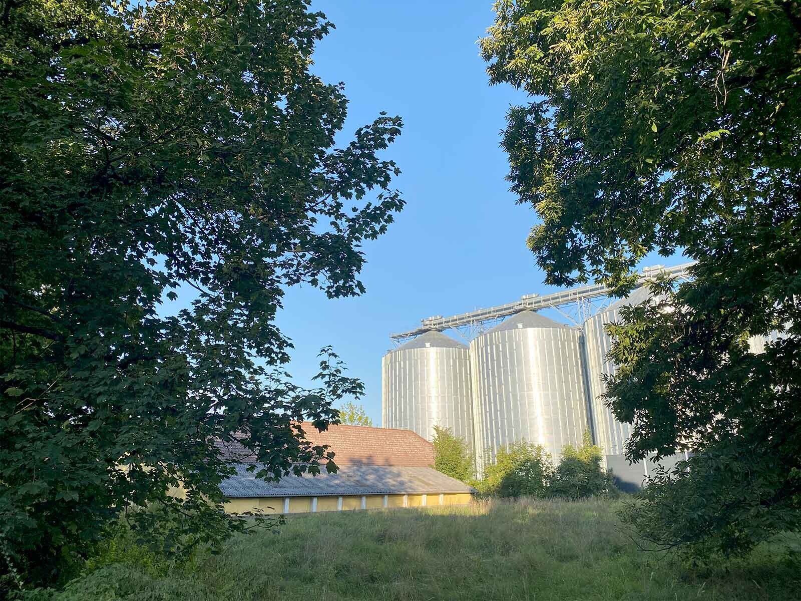 Schloss Aschach, Moto Guzzi V85TT, Moto Guzzi Austria, Motorradclub Guzzisti Montfort Österreich