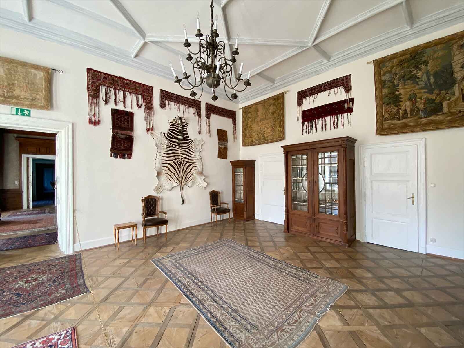 Schloss Aschach, Moto Guzzi V85TT, Moto Guzzi Austria, Motorradclub Guzzisti Montfort Österreich