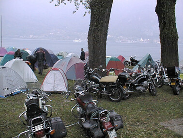 Camping miiten im Stadtpark GMG Mandello, Camping miiten im Stadtpark