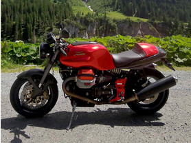 Moto Guzzi V11 Rosso Mandello, Guzzisti Montfort (1)