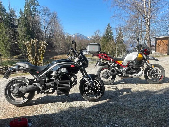 Moto Guzzi Griso vs V85TT, Guzzisti Montfort (1)