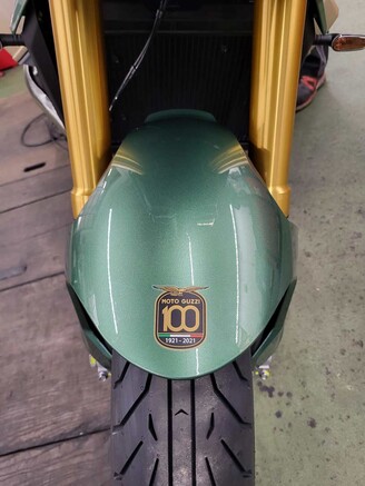 Moto Guzzi V100 Mandello S (5)