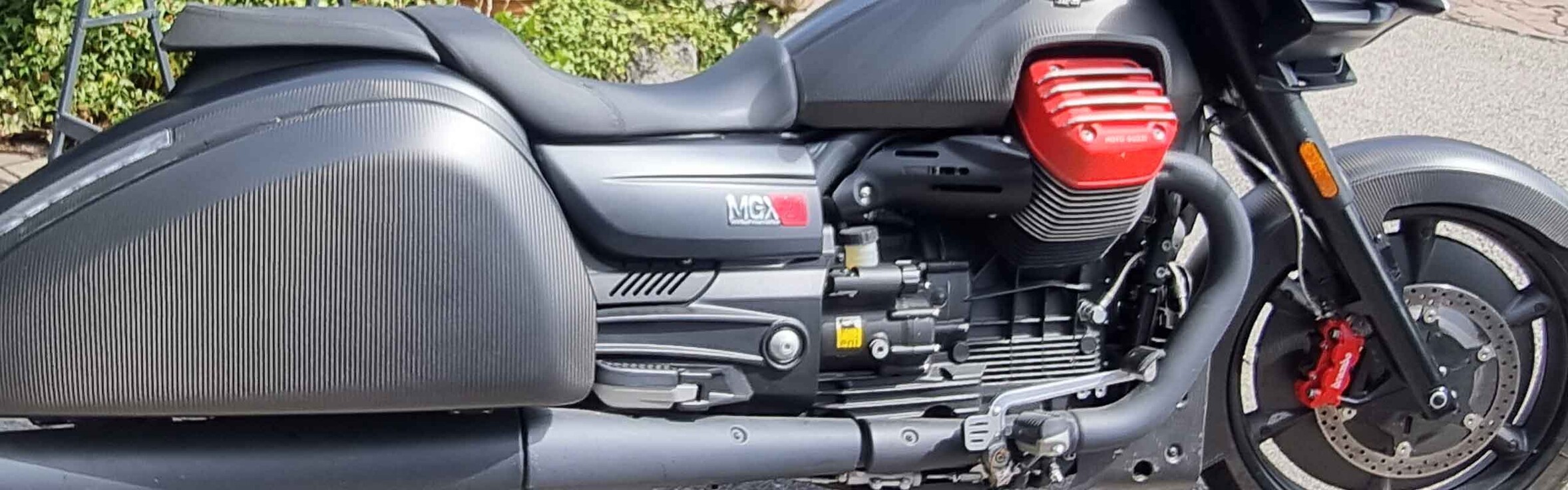 moto guzzi MGX, Guzzisti Montfort