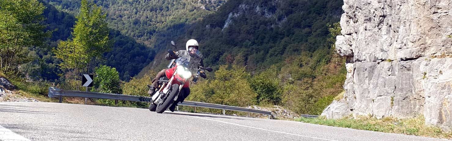 Moto Guzzi V85TT, Guzzisti Montfort