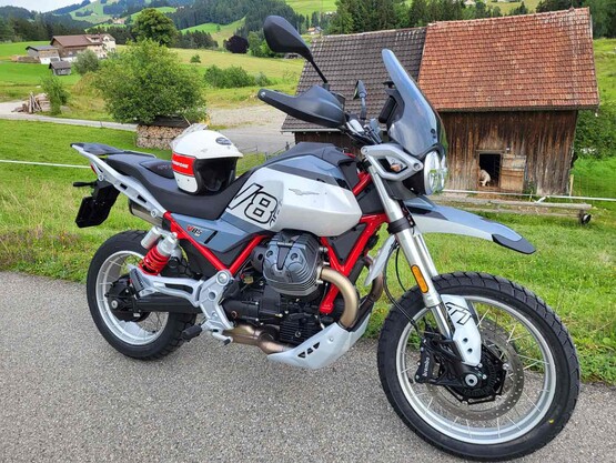 Moto Guzzi V85TT E5+