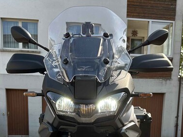 Moto Guzzi V100 Stelvio