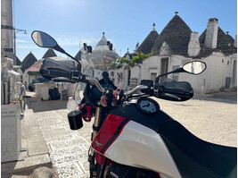 moto-guzzi-tag-epilog-01