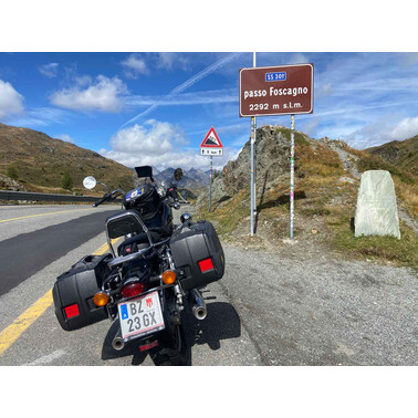 Heinfried auf der Rückfahrt von Mandello, Passo Foscagno (Livigno); Foto: H. Monschein, 09/2025