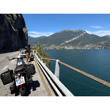 Remo &amp; Tanja auf italienischer Seentour rund um Como; Foto: R. Schweighofer, 08/2025