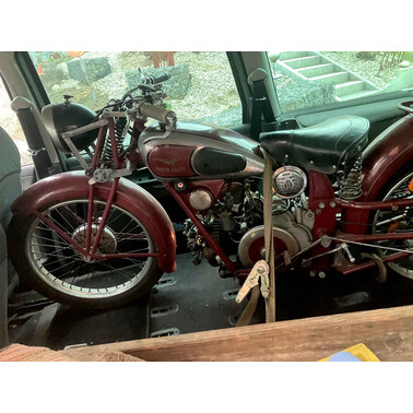 Christian im Glück: Neuerwerbung für sein Guzzi-Museum; Foto: Ch. Troy, 01/2025